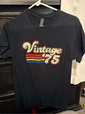 Vintage '75 Graphic Tee - Black